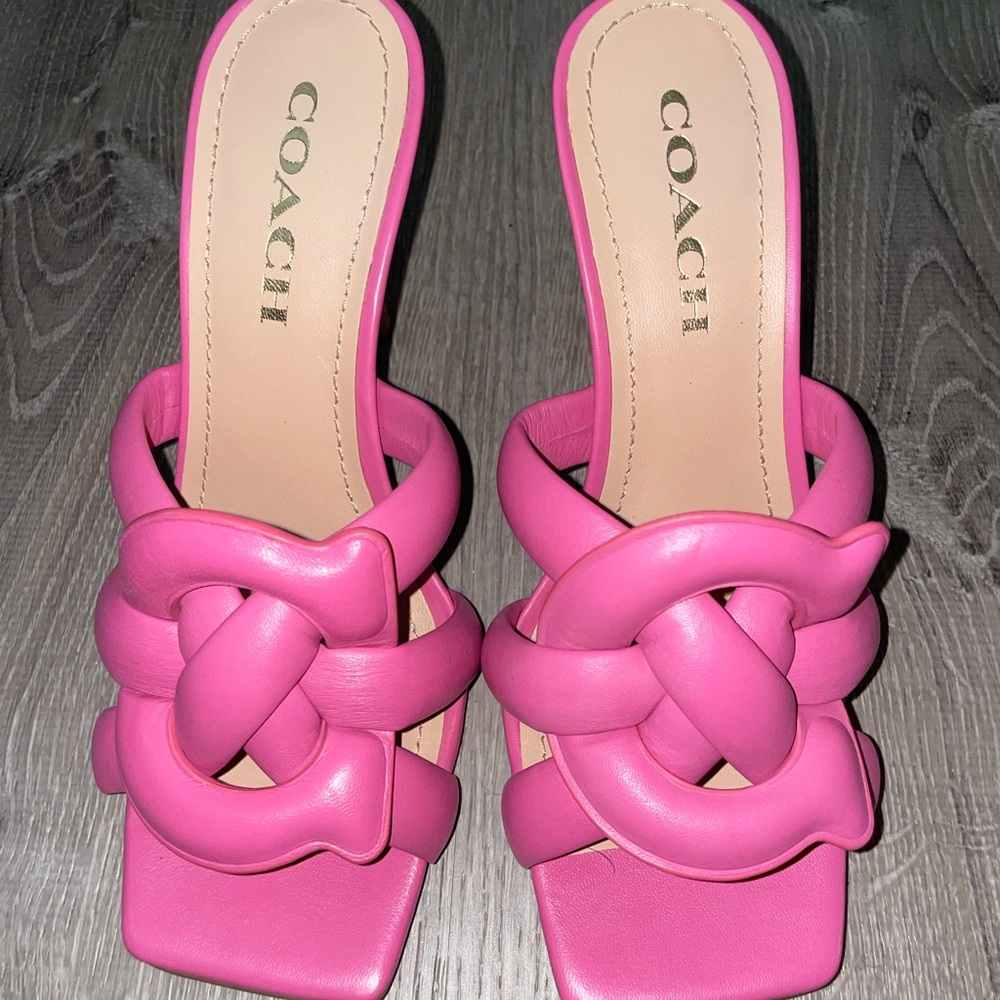 Brand new coach heels, pink